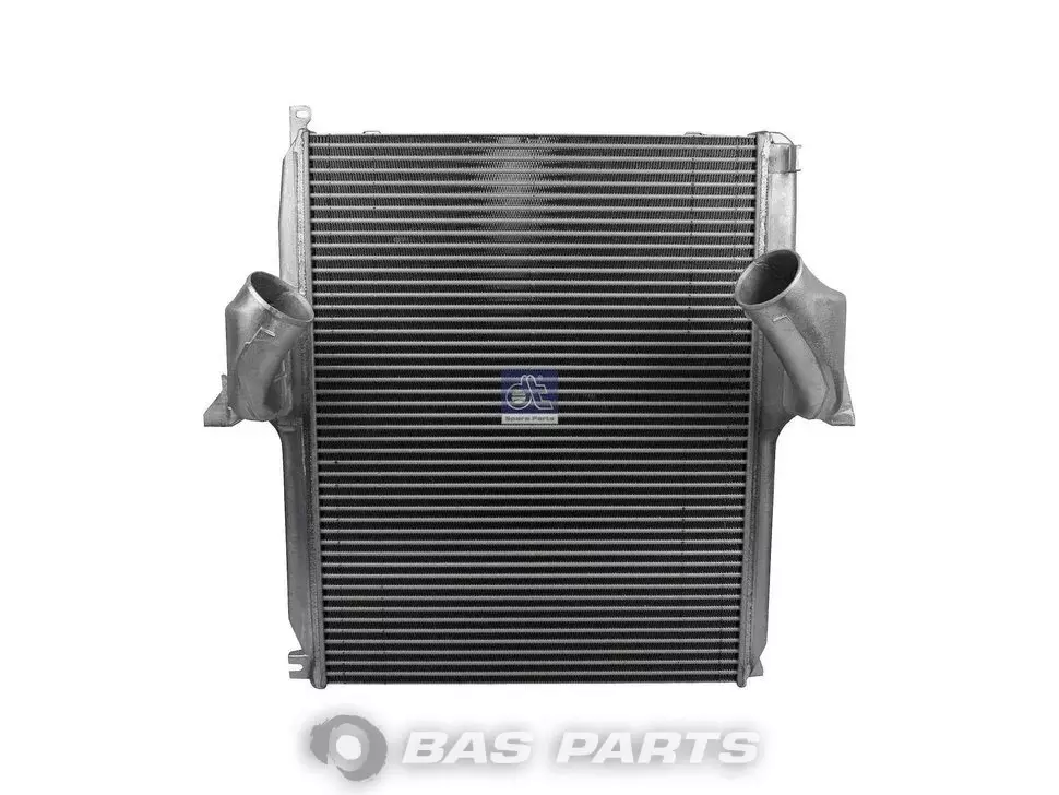 Intercooler DT Spare Parts 9425010701