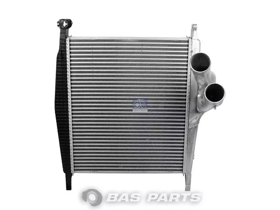 Intercooler DT Spare Parts 9405010201