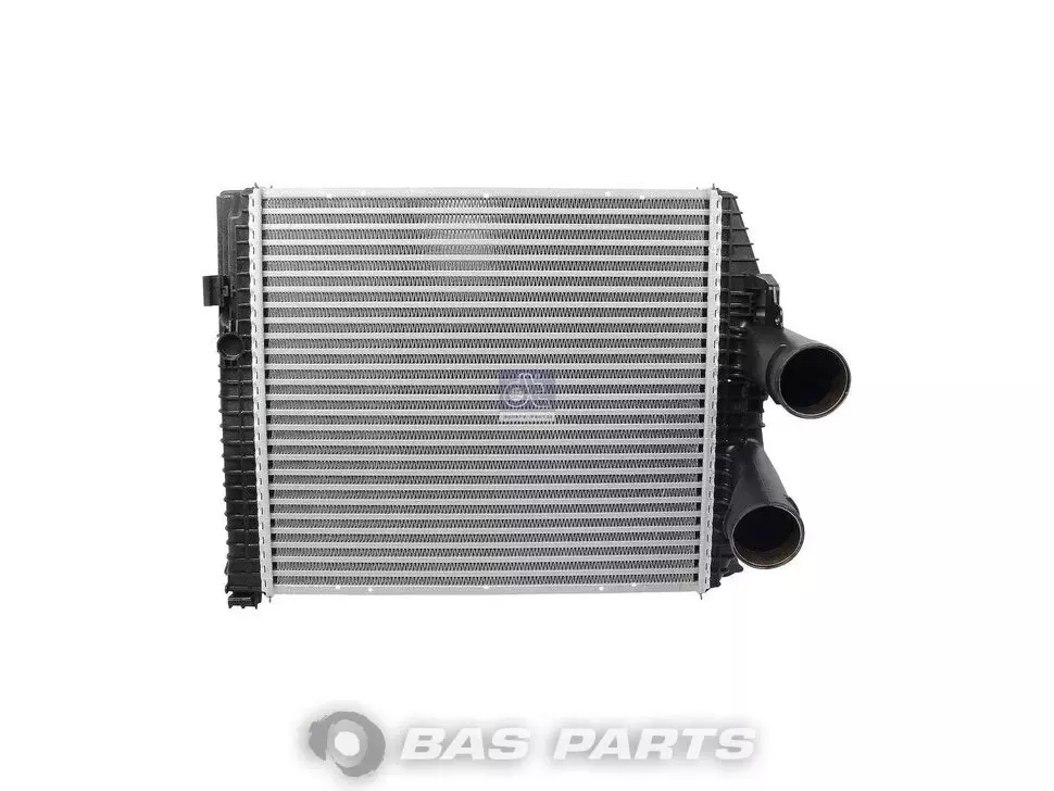 Intercooler DT Spare Parts 9585010301 Intercooler DT Spare Parts 9585010301