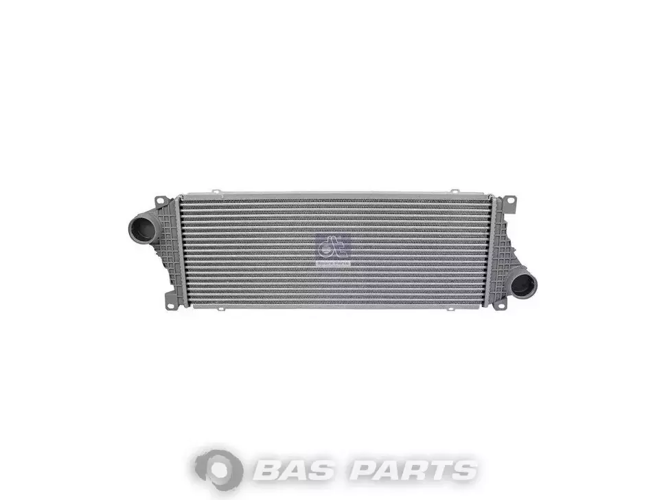 Intercooler DT Spare Parts 9015010701 Intercooler DT Spare Parts 9015010701