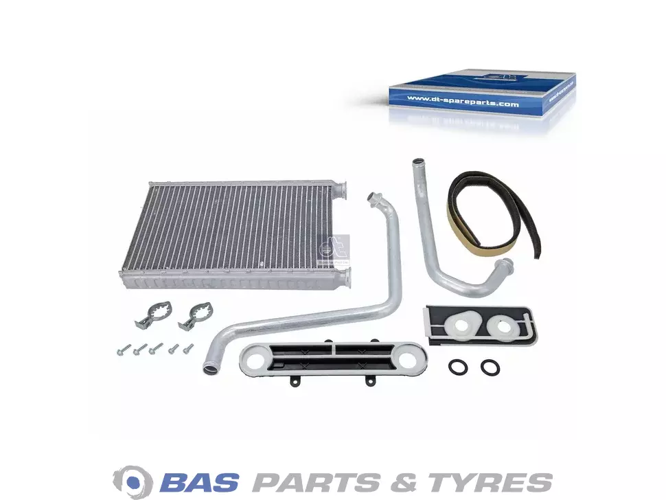 Топлообменник DT Spare Parts 0018302820