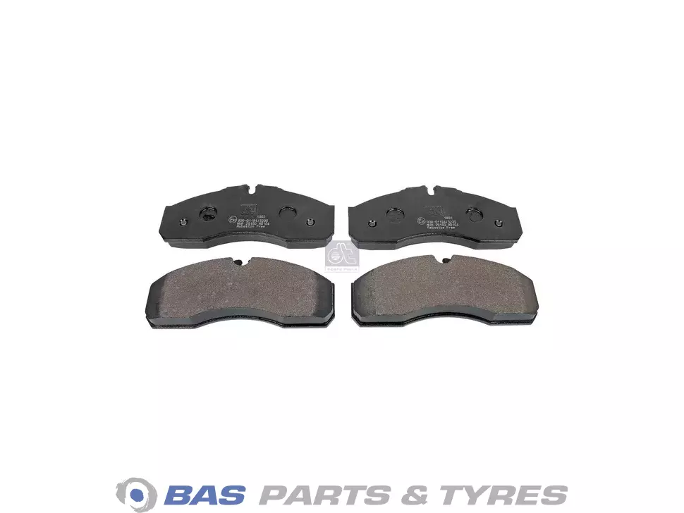 Bremsbeläge DT Spare Parts 5001844748