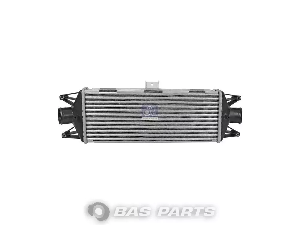 Intercooler DT Spare Parts 504022617