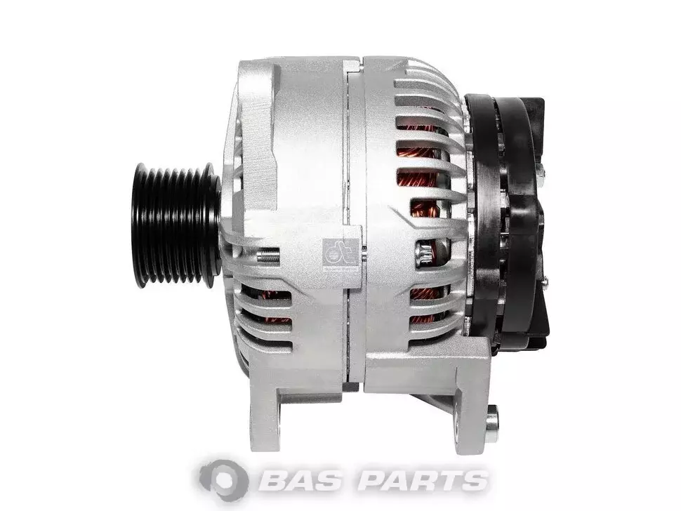 Wechselstromgenerator DT Spare Parts 02995976 Wechselstromgenerator DT Spare Parts 02995976