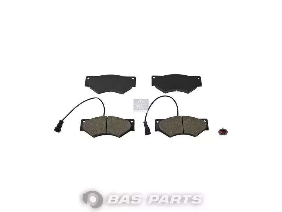Bremsbeläge DT Spare Parts 01906427