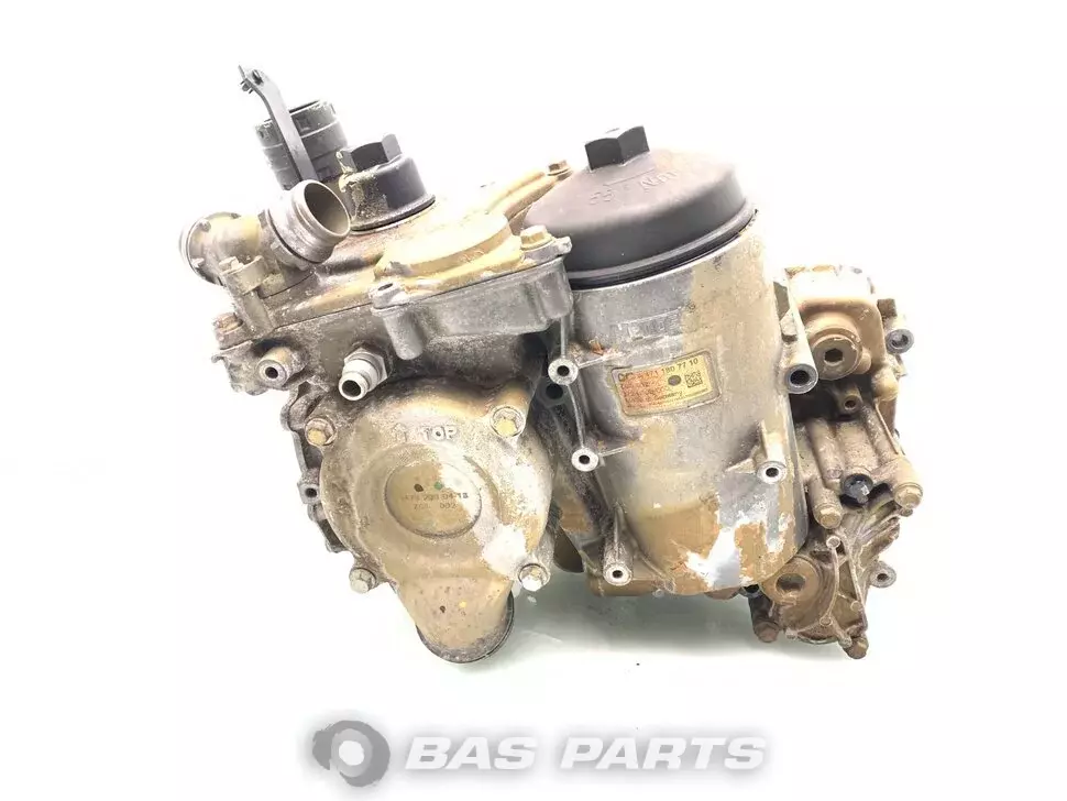 Radiateur dhuile Mercedes A 471 180 00 12 Radiateur dhuile Mercedes A 471 180 00 12