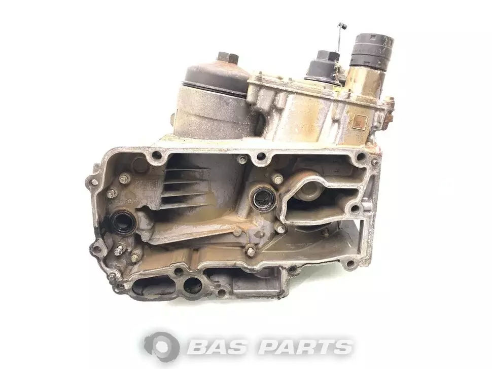 Radiateur dhuile Mercedes A 471 180 00 12 Radiateur dhuile Mercedes A 471 180 00 12