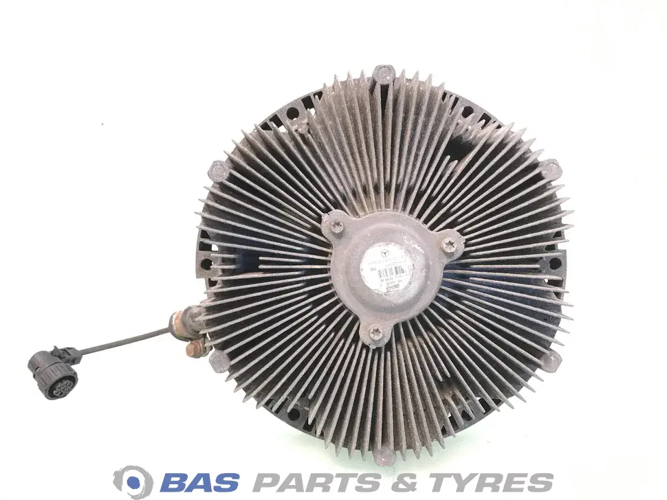 Accouplement visco Mercedes A 470 200 02 22 Accouplement visco Mercedes A 470 200 02 22