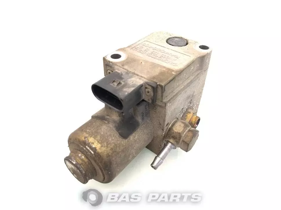 Vanne de régulation de pression Mercedes A 000 153 27 59 Vanne de régulation de pression Mercedes A 000 153 27 59