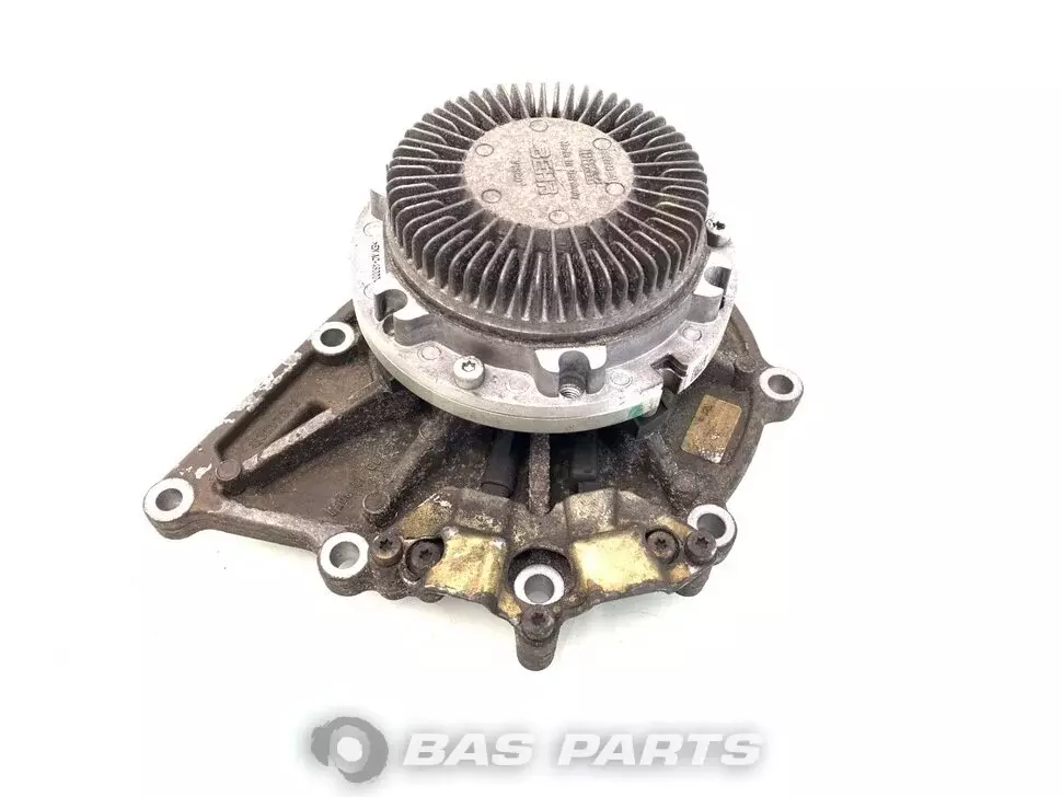 Водяной насос Mercedes A 471 200 04 01 Водяной насос Mercedes A 471 200 04 01