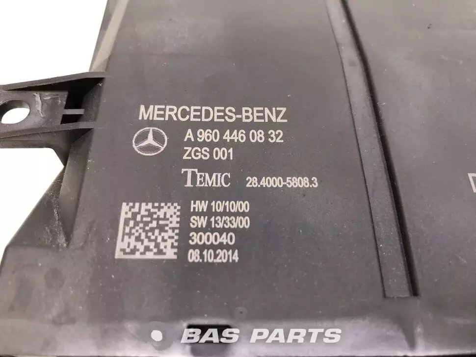 Control unit Door Mercedes A 960 446 04 32 Control unit Door Mercedes A 960 446 04 32