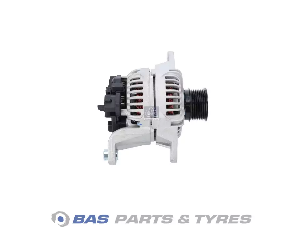 Alternator DT Spare Parts 85026821 Alternator DT Spare Parts 85026821