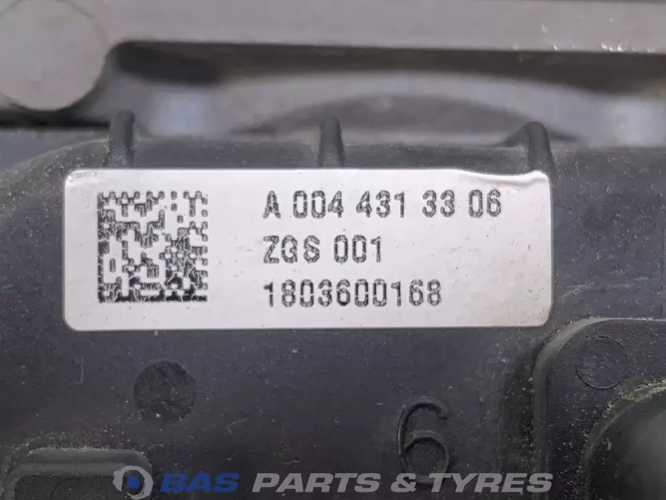 Fußbremsventil Mercedes A 004 431 14 06 Fußbremsventil Mercedes A 004 431 14 06