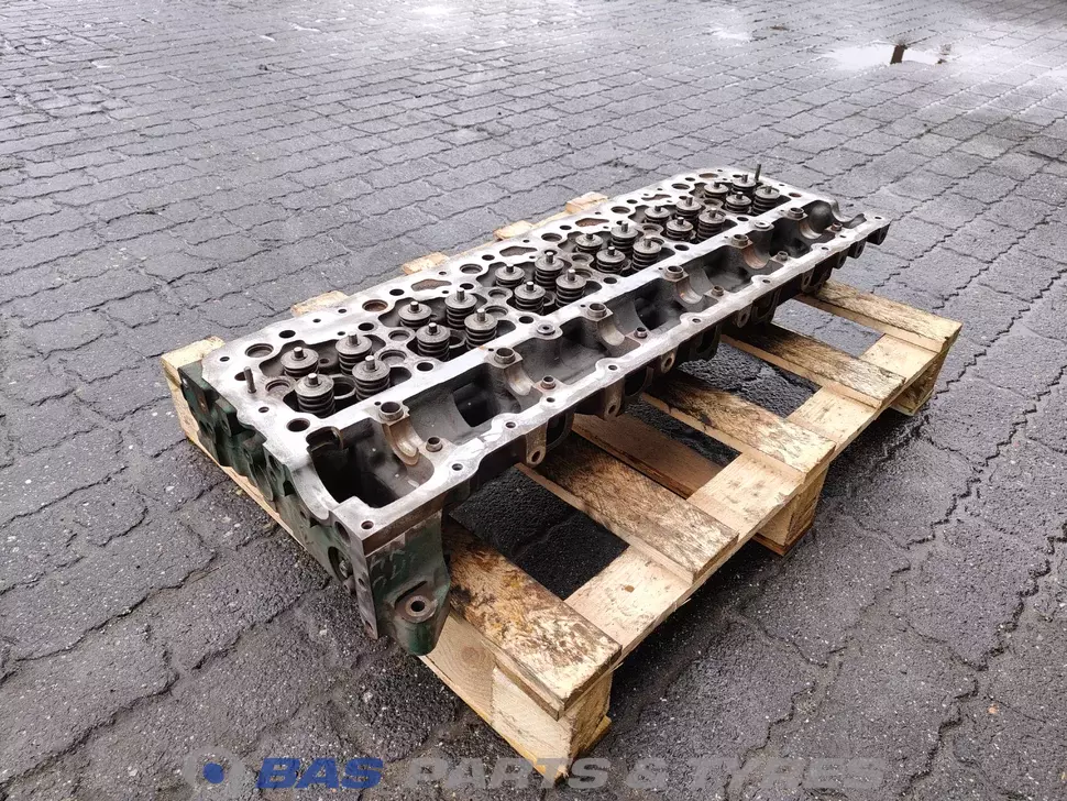 Culasse Volvo D8K 22487800 Culasse Volvo D8K 22487800