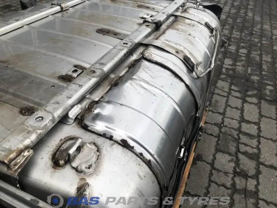 Silencieux Mercedes A 008 490 21 12 Silencieux Mercedes A 008 490 21 12