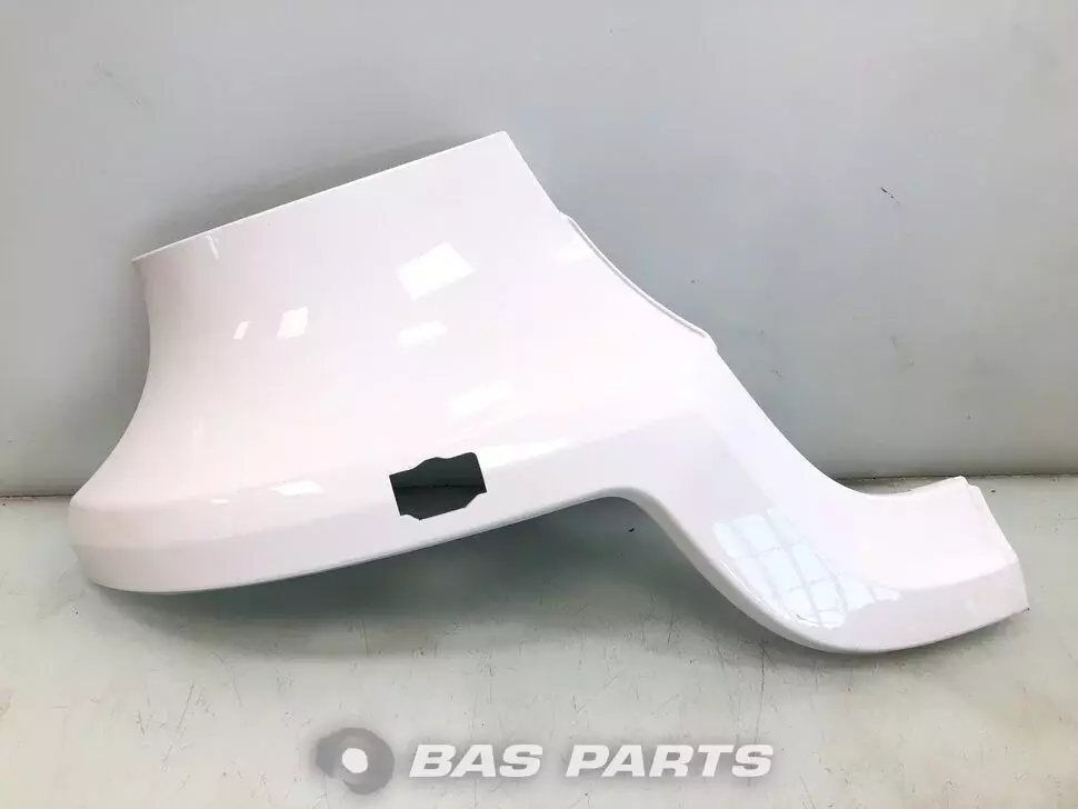Cornière de cabine Mercedes A 960 885 99 08 Cornière de cabine Mercedes A 960 885 99 08
