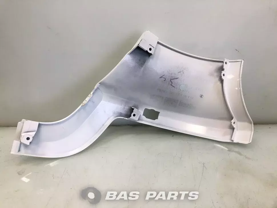 Cornière de cabine Mercedes A 960 885 99 08 Cornière de cabine Mercedes A 960 885 99 08