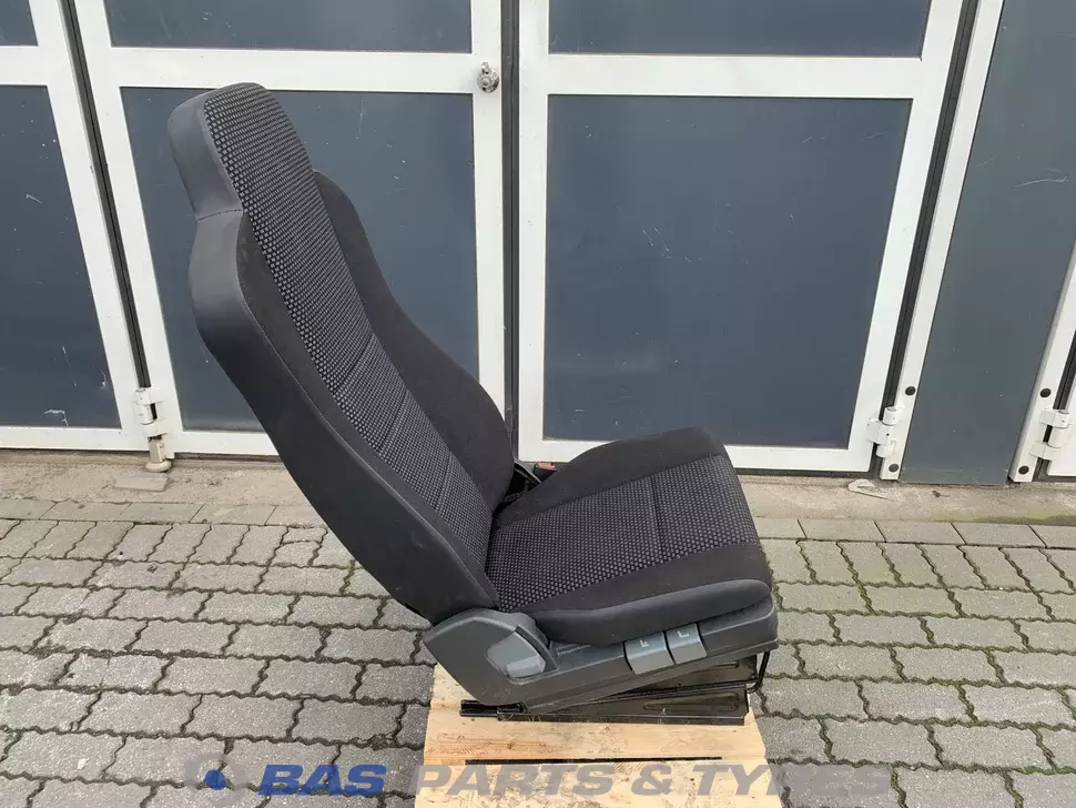 Assento do passageiro Mercedes A 940 910 67 02 Assento do passageiro Mercedes A 940 910 67 02