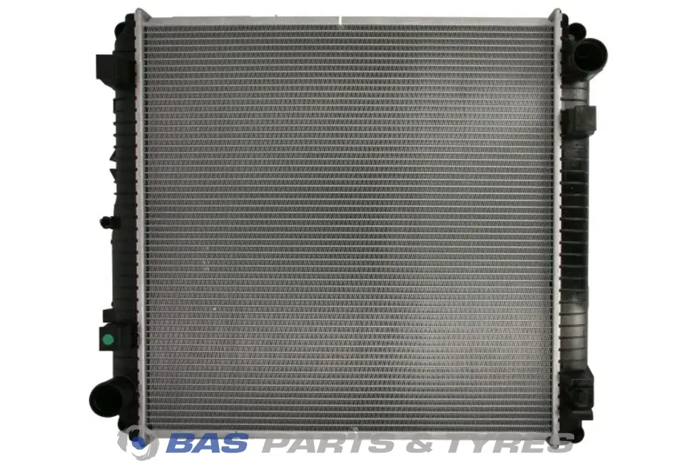 Radiatore Nissens 81061016492