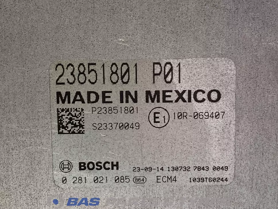 Engine management ECU Renault 7423851801 Engine management ECU Renault 7423851801