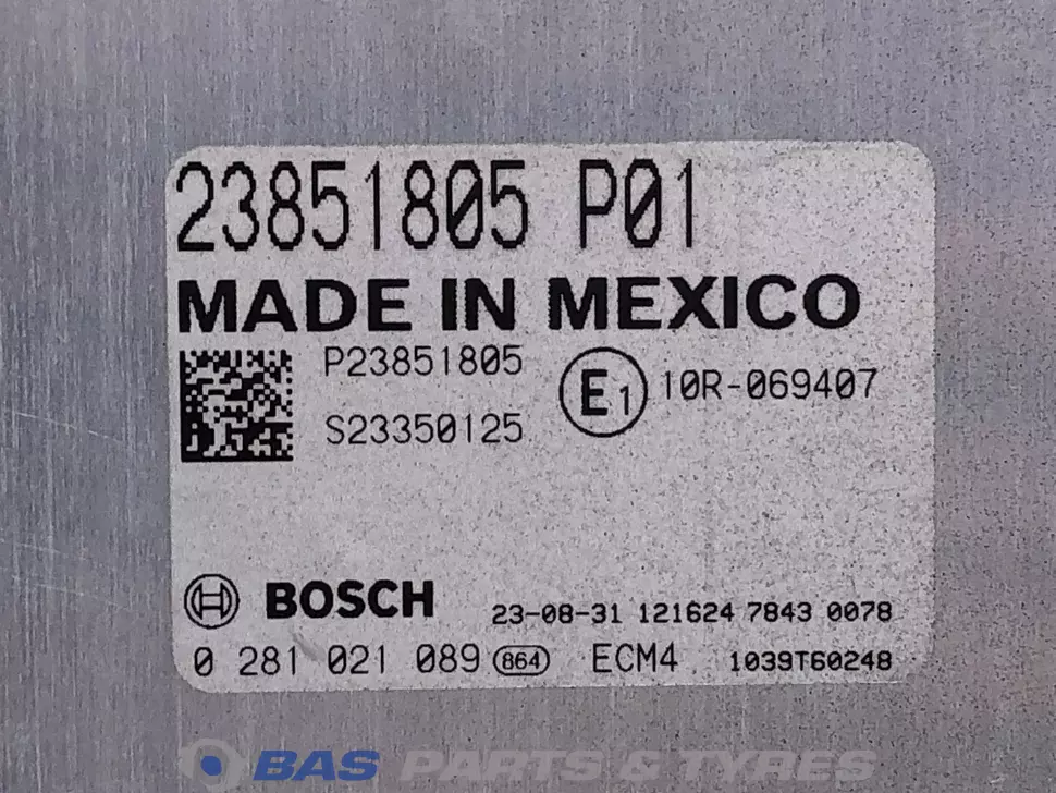 Engine management ECU Renault 7423851805 Engine management ECU Renault 7423851805