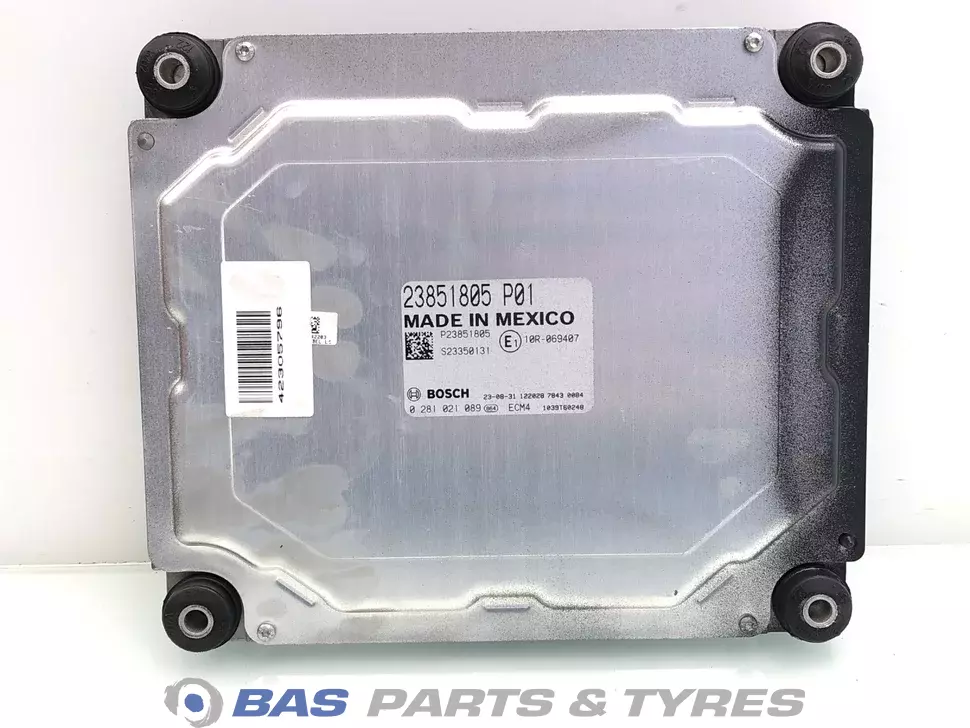 Engine management ECU Renault 7423851805 Engine management ECU Renault 7423851805