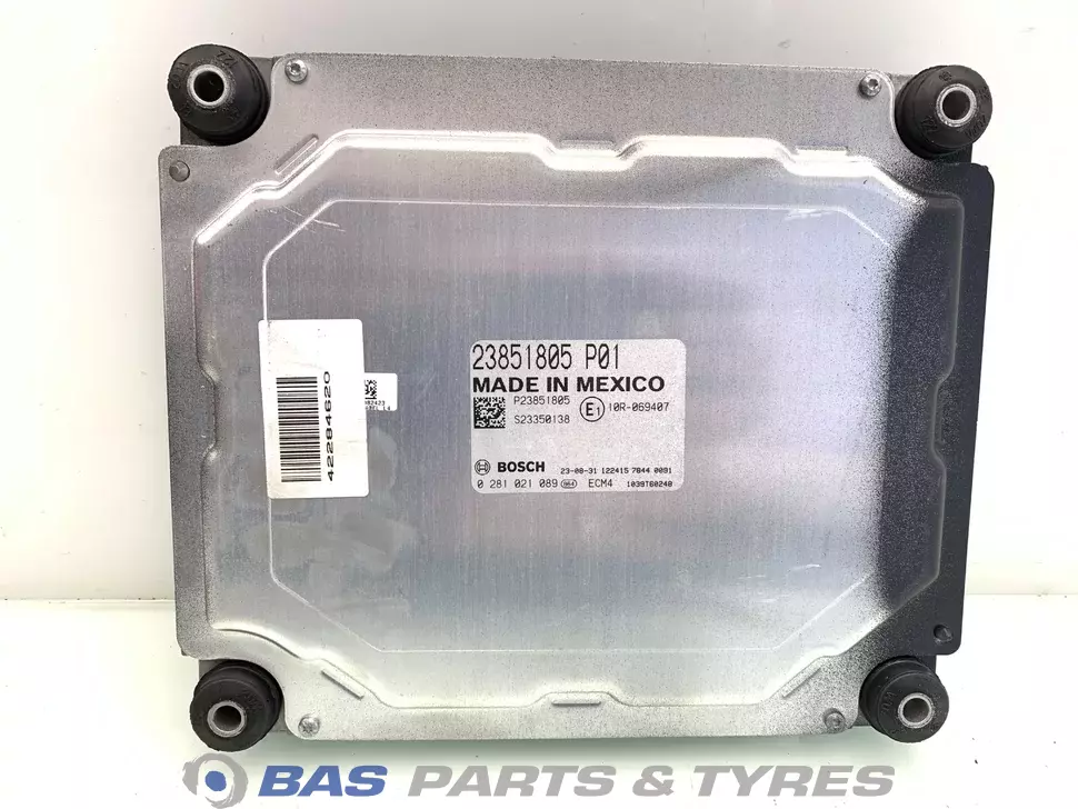 Engine management ECU Renault 7423851805 Engine management ECU Renault 7423851805