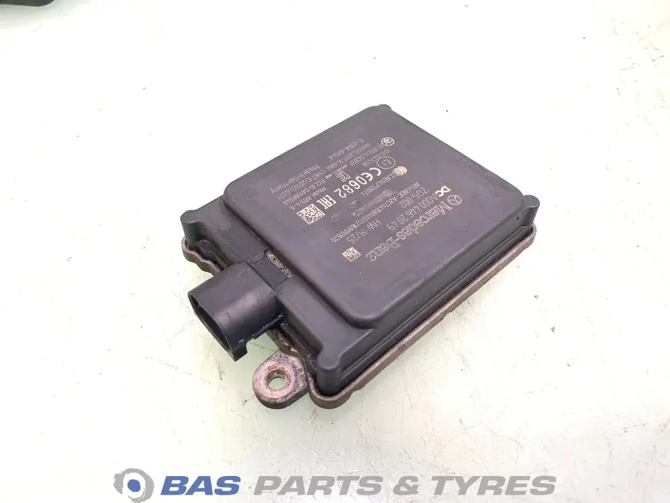 Abstand Radar Mercedes A 000 446 20 49 Abstand Radar Mercedes A 000 446 20 49