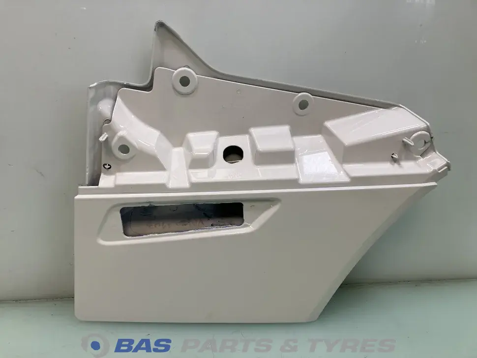 Extensão da porta Esquerdo Volvo FM5 84463532 Extensão da porta Esquerdo Volvo FM5 84463532
