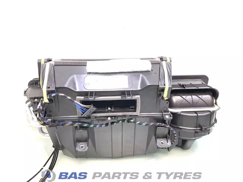 Climate control unit Mercedes A 967 830 05 60 Climate control unit Mercedes A 967 830 05 60