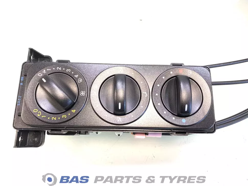 Climate control unit Mercedes A 967 830 05 60 Climate control unit Mercedes A 967 830 05 60
