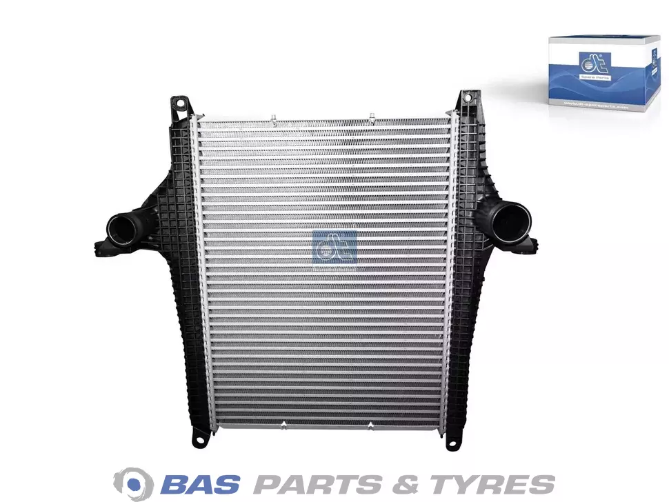 Intercooler DT Spare Parts 81061300206