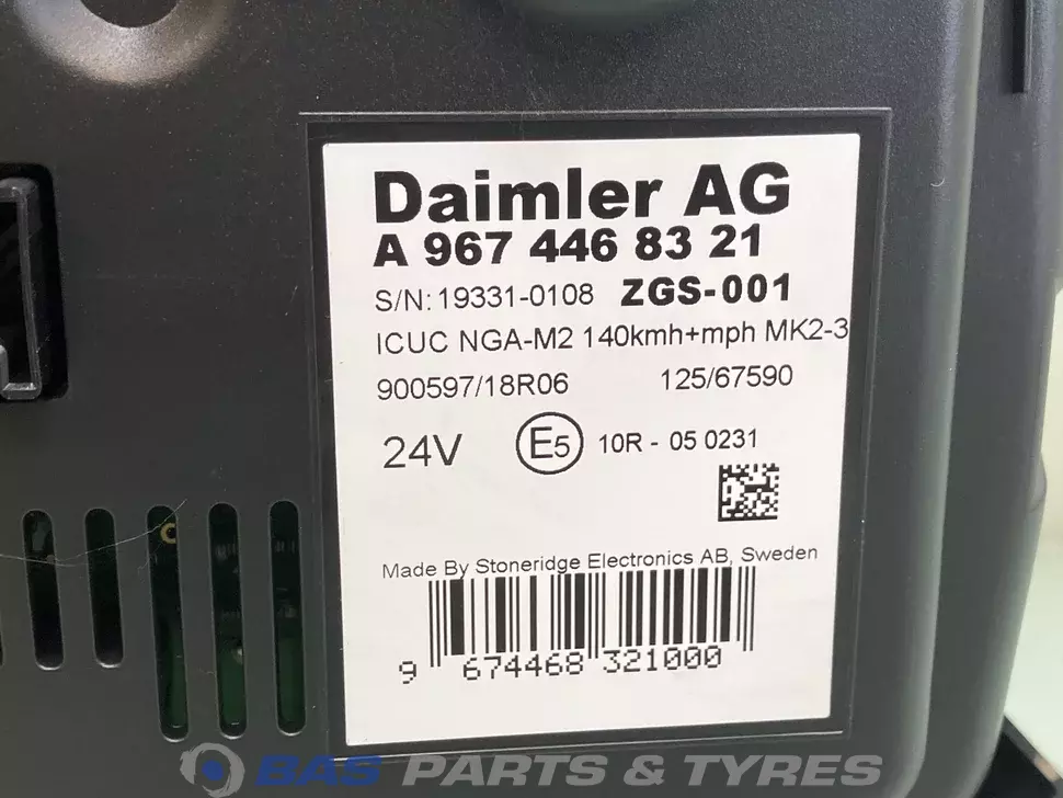 Combiné d’instruments Mercedes A 967 446 83 21 Combiné d’instruments Mercedes A 967 446 83 21