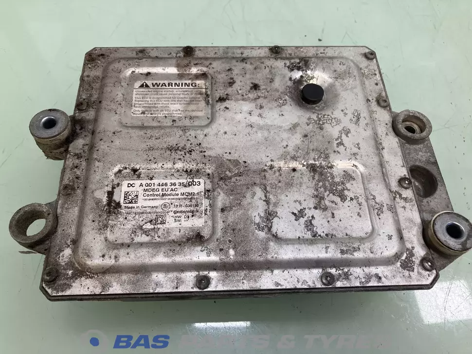 Engine ECU Mercedes A 001 446 36 35 Engine ECU Mercedes A 001 446 36 35