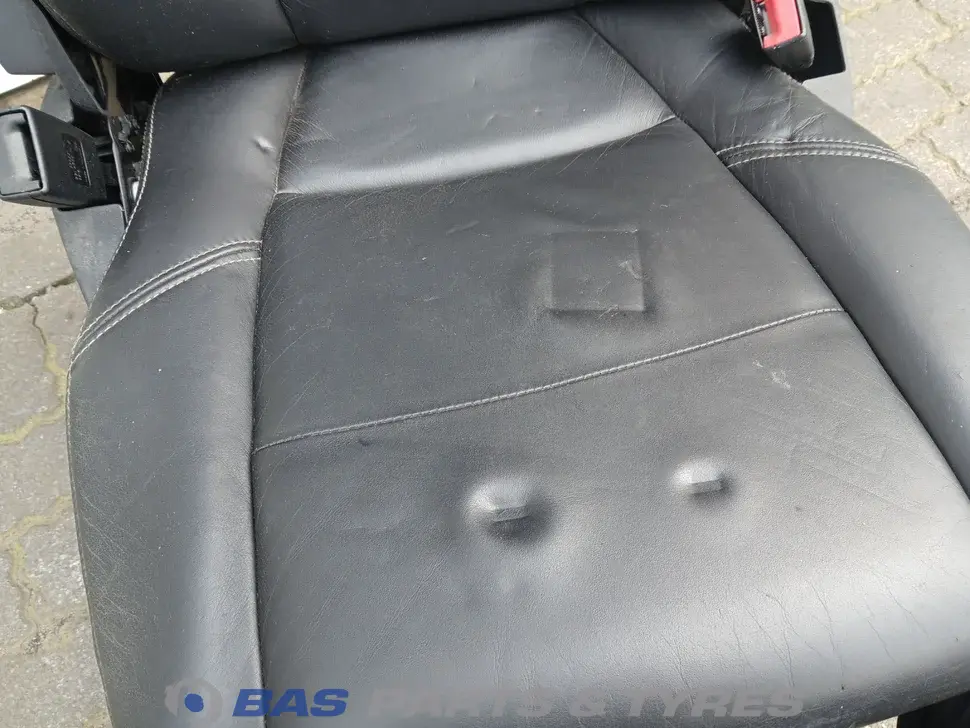 Assento do passageiro Scania 2474716 Assento do passageiro Scania 2474716
