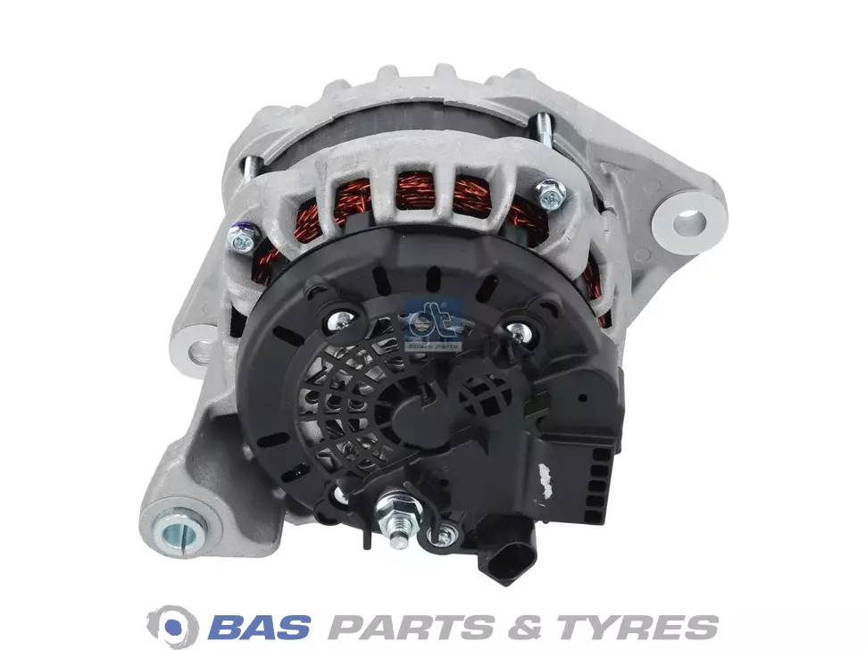 Wechselstromgenerator DT Spare Parts 5802217842 Wechselstromgenerator DT Spare Parts 5802217842