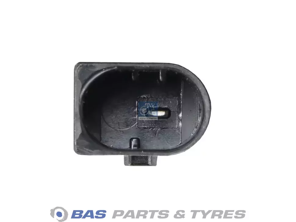 Wechselstromgenerator DT Spare Parts 5802217842 Wechselstromgenerator DT Spare Parts 5802217842
