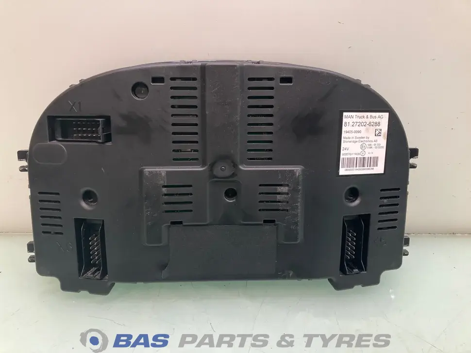 Instrument Cluster MAN 81272026288 Instrument Cluster MAN 81272026288