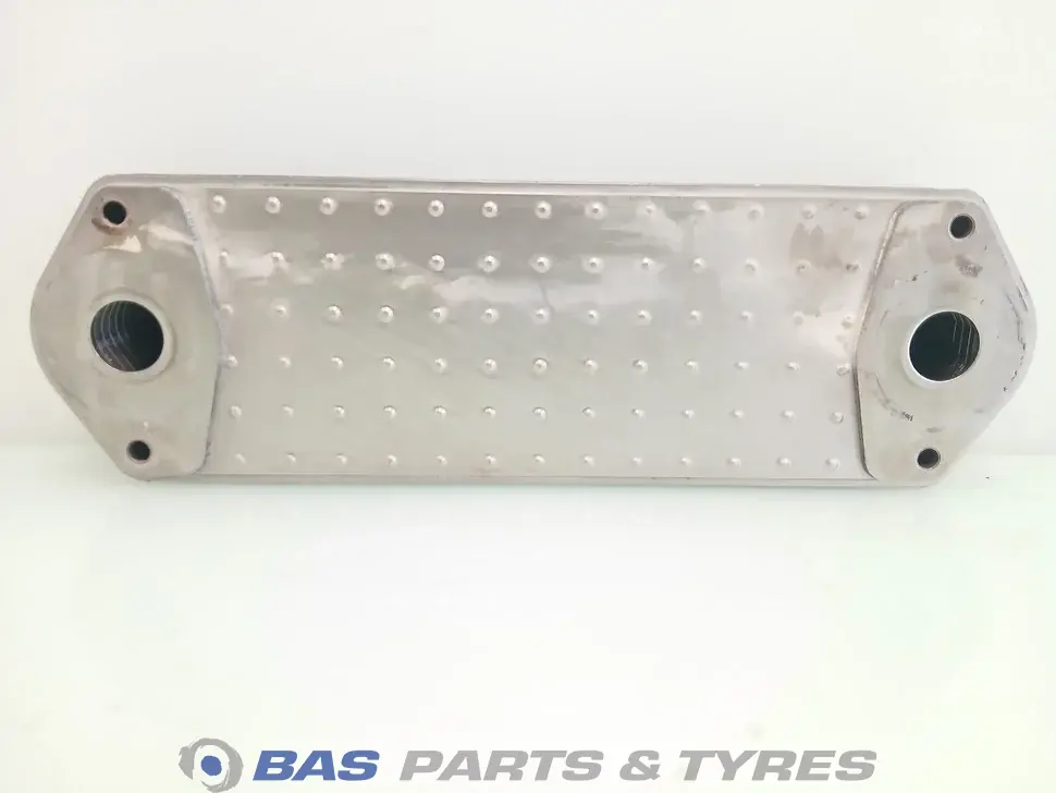 Radiatore dellolio Scania 2793574 Radiatore dellolio Scania 2793574