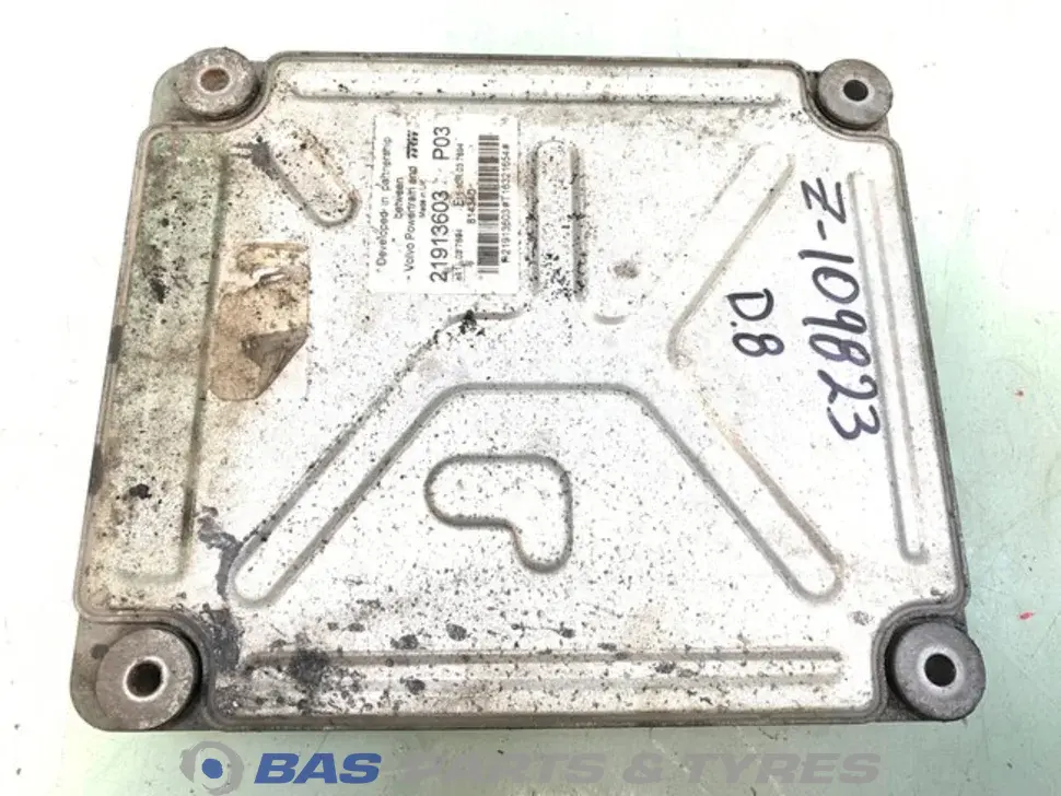 Engine management ECU Volvo 21913603 Engine management ECU Volvo 21913603