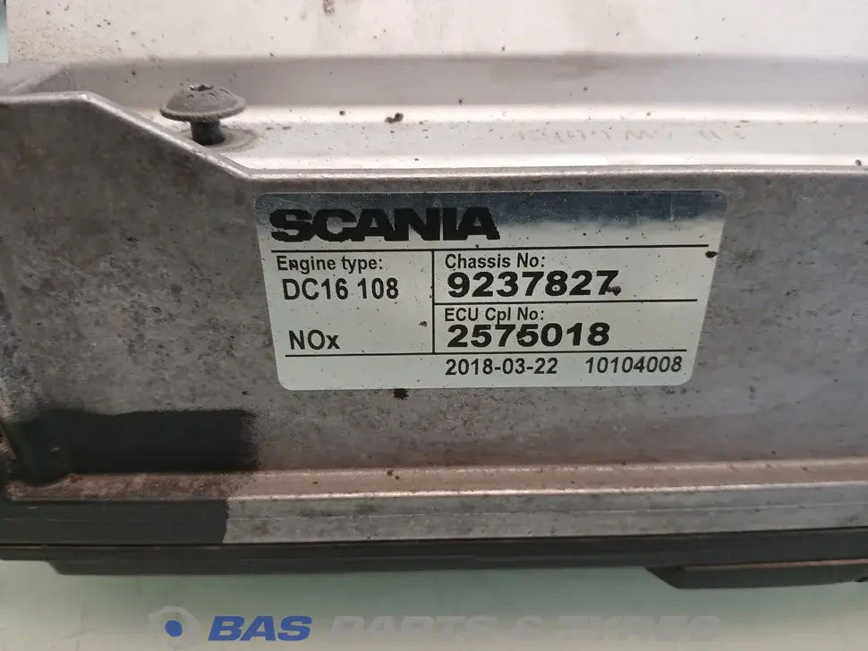Engine management ECU Scania 2575017 Engine management ECU Scania 2575017