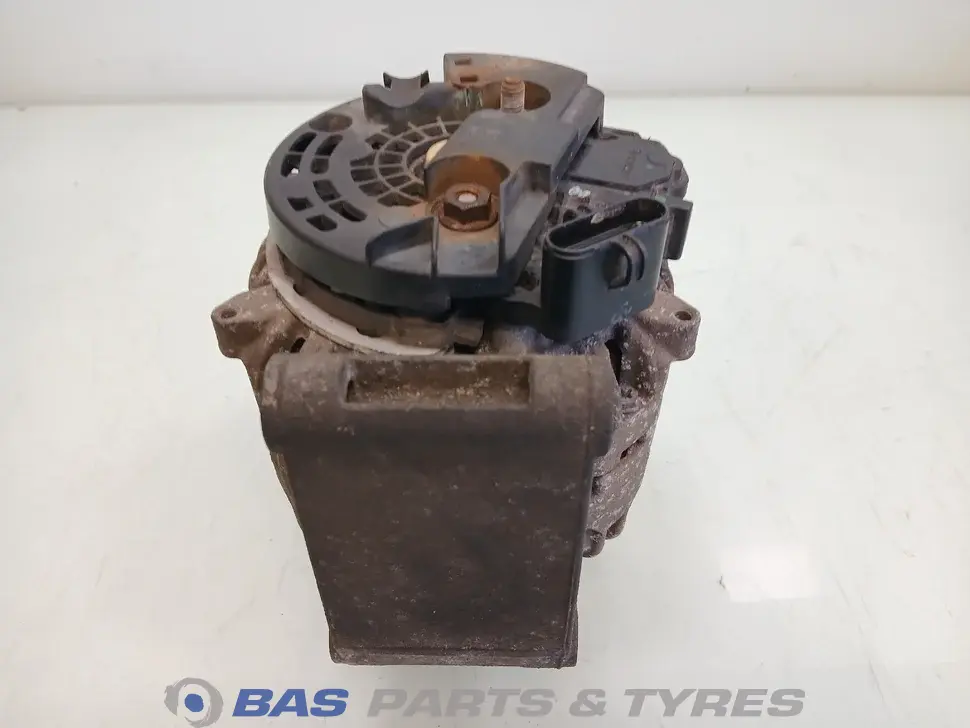 Wechselstromgenerator Mercedes A 015 154 20 02 Wechselstromgenerator Mercedes A 015 154 20 02