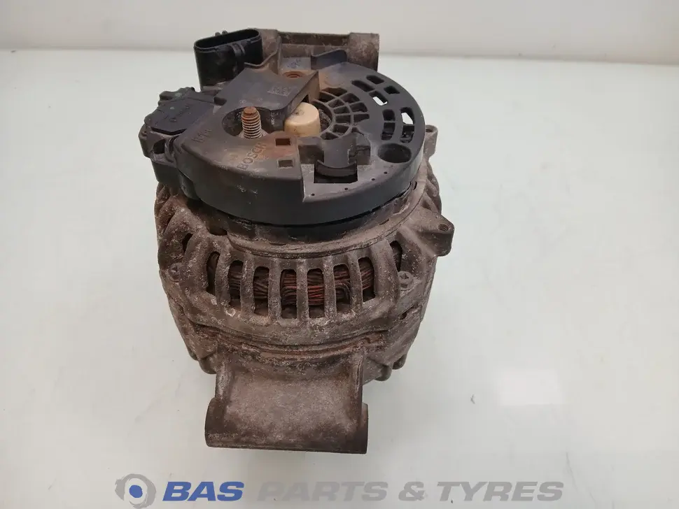 Wechselstromgenerator Mercedes A 015 154 20 02 Wechselstromgenerator Mercedes A 015 154 20 02