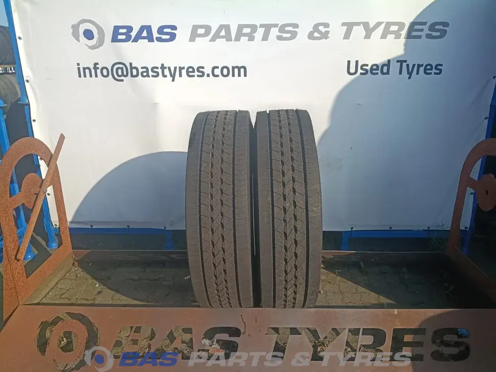 Goodyear 315/80R22.5 KMax S Gen-2 ensemble d'occasion Goodyear 315/80R22.5 KMax S Gen-2 ensemble d'occasion