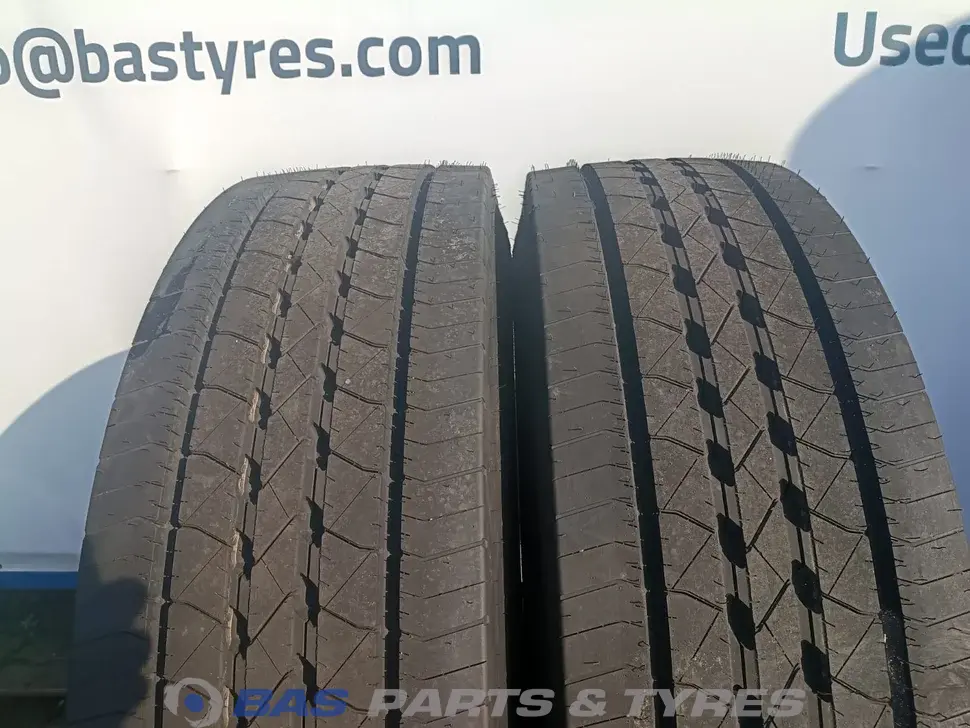 Goodyear 315/80R22.5 KMax S Gen-2 ensemble d'occasion Goodyear 315/80R22.5 KMax S Gen-2 ensemble d'occasion