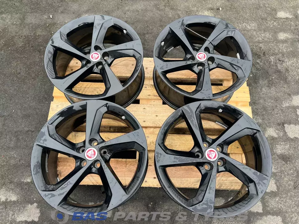 Jaguar F-PACE 19 Inch Pneu Jaguar F-PACE 19 Inch Pneu