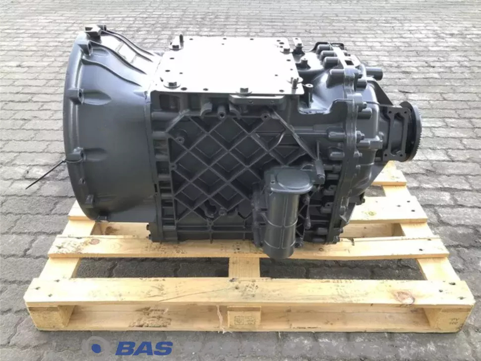 Volvo AT2412D I-Shift Getriebe F0001240 Volvo AT2412D I-Shift Getriebe F0001240