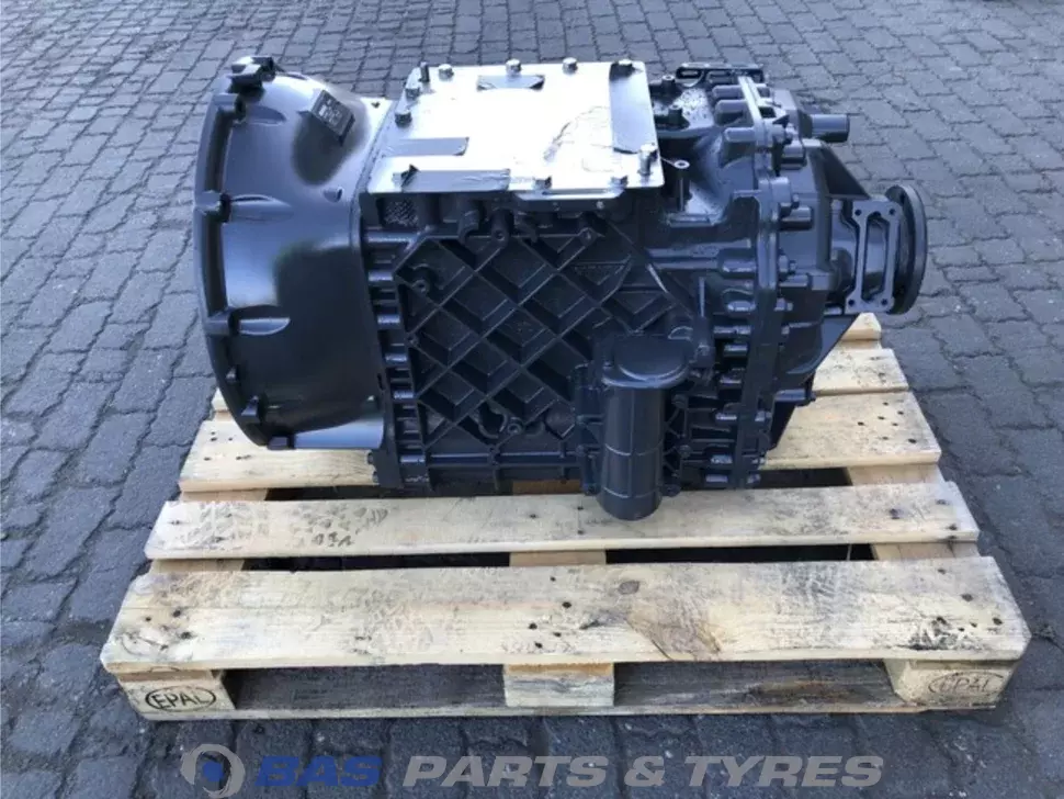 Volvo AT2412E I-Shift Gearbox F0001202 Volvo AT2412E I-Shift Gearbox F0001202