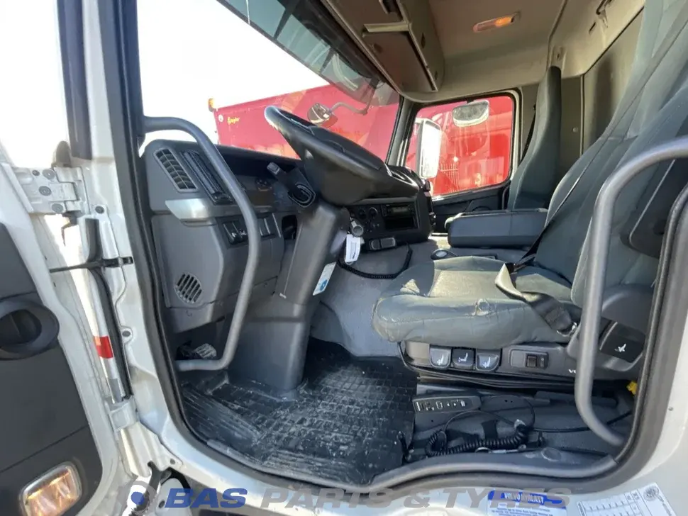 Volvo FM3 Day Cab L1EH1 3175942 Volvo FM3 Day Cab L1EH1 3175942