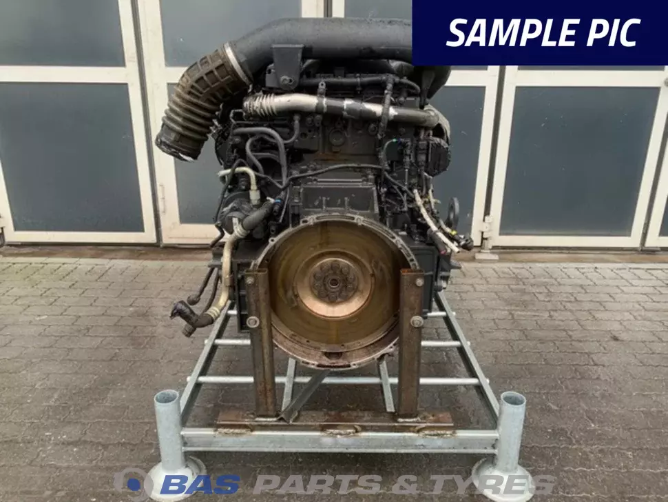 Engine Renault DTI8 280 K2 7422625489 Engine Renault DTI8 280 K2 7422625489